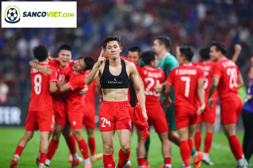 VFF sử dụng quỹ hỗ trợ từ FIFA để trang bị thiết bị tân tiến cho cầu thủ ĐT Việt Nam - chiếc áo đen nhỏ theo dõi hoạt động từng cầu thủ (Ảnh: HNFC)