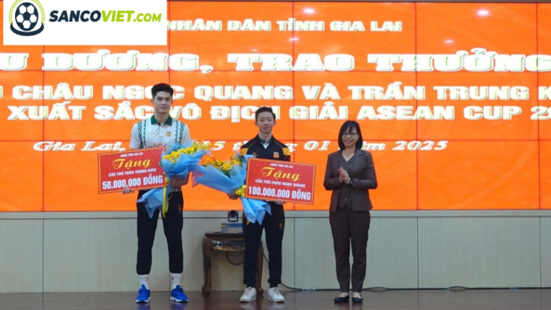 “Khai Thác: Hai Tuyển Thủ Việt Nam Nhận Thưởng Nóng Vì Thành Tích Xuất Sắc tại AFF Cup 2024”