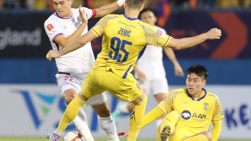 Kịch Bản Nảy Lửa Vòng 11 V-League 2024/25: Cuộc Đua Gay Cấn Cho Ngôi Đầu Và Cuộc Chiến Trụ Hạng