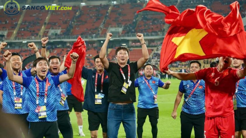 HLV Kim Sang Sik được ‘giúp sức’ để tái lập thành tích HCV SEA Games