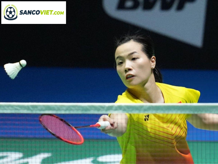 “Thùy Linh Đối Đầu Nhà Vô Địch Olympic tại Vòng 1/8 Malaysia Open 2025: Trận Chiến Không Thể Bỏ Lỡ”